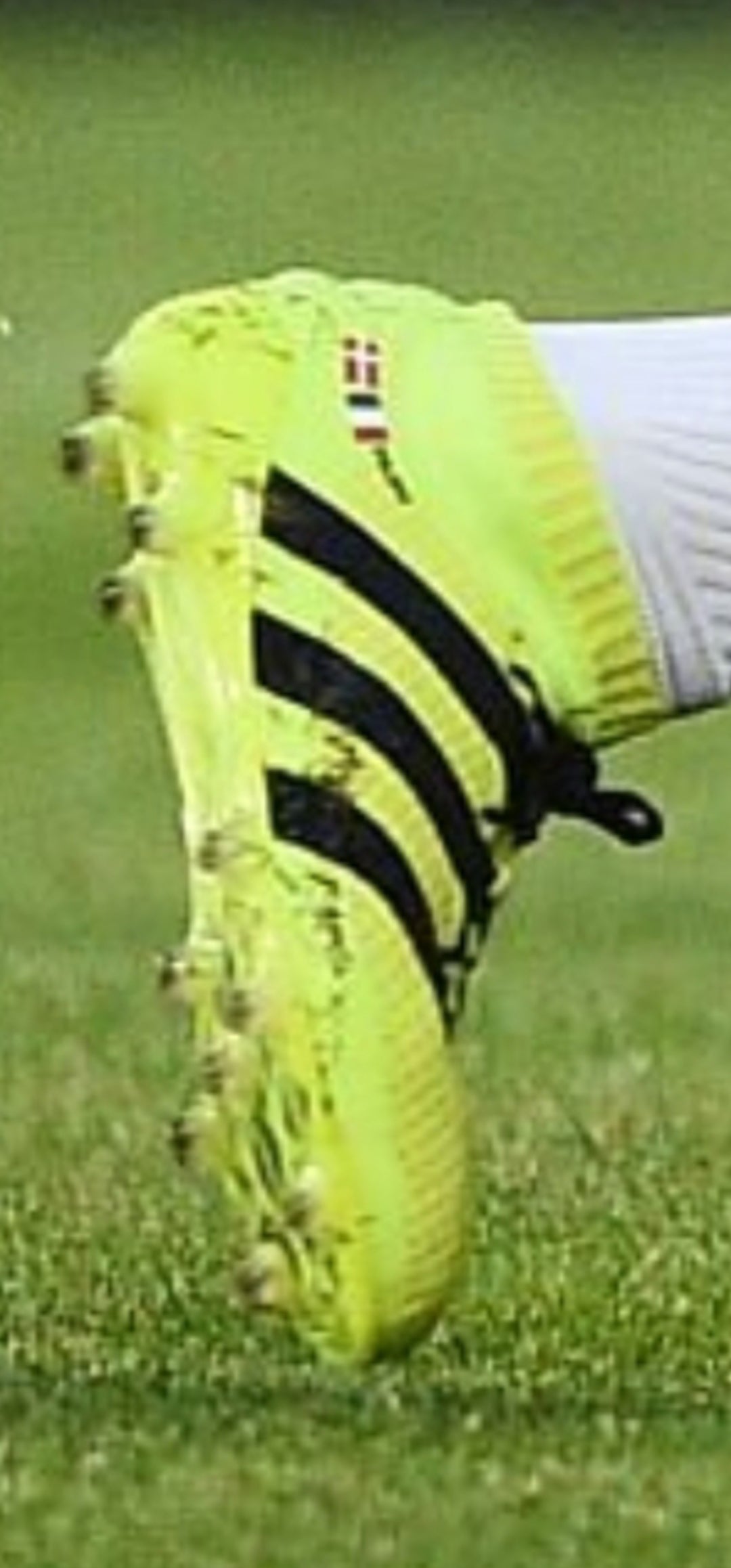 Pierre Emile Højbjerg: Match-worn and signed Boots